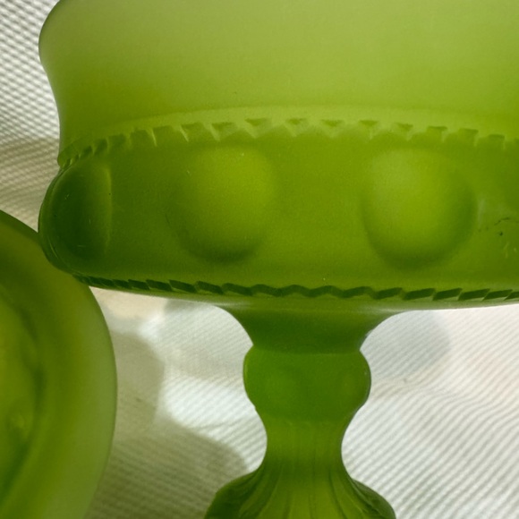 Green Glass Pedestal Bowl with Lid - Picture 4 of 7